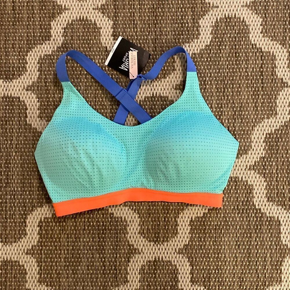Victoria Secret Lightweight sports bra size 34DD